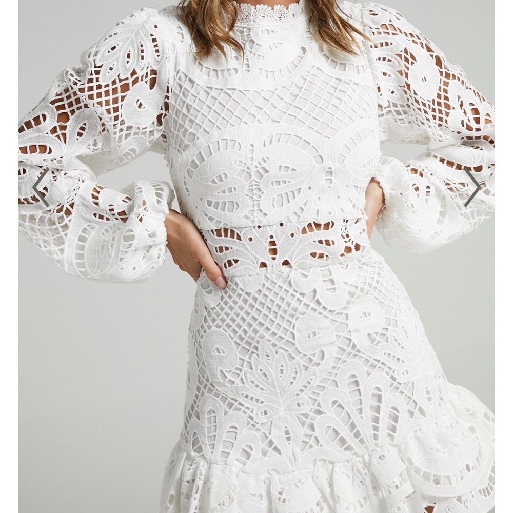 Showpo White lace cocktail dress size 6
